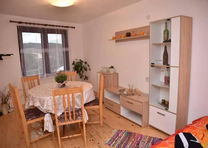 Ross * ヴェリコ・タルノヴォ